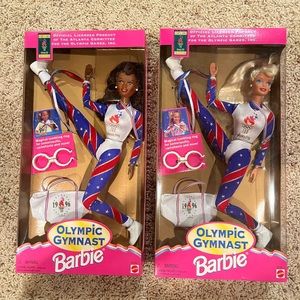 VINTAGE 1995 Barbie Doll Gymnast set